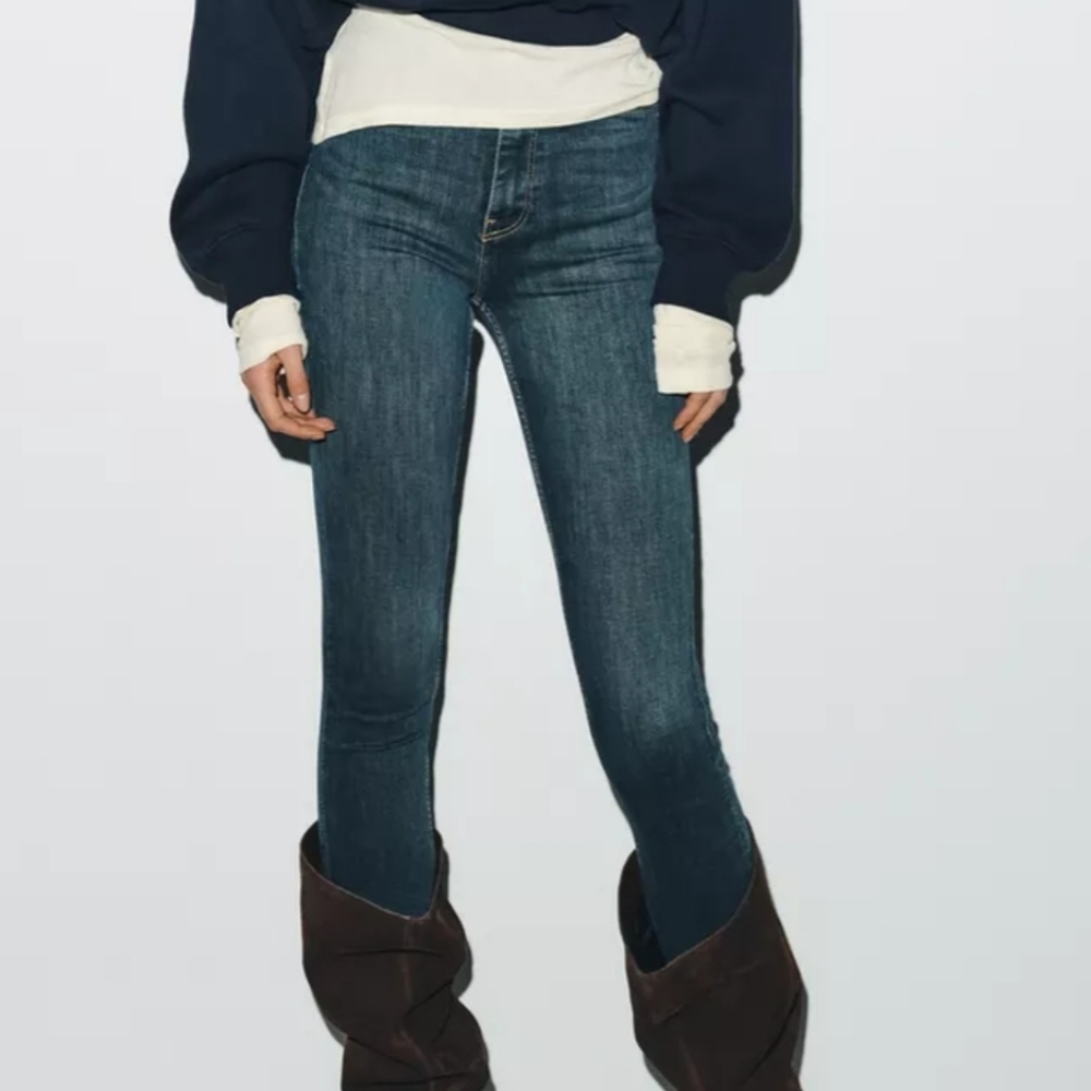 NWT Zara Medium Blue Skinny Jeans